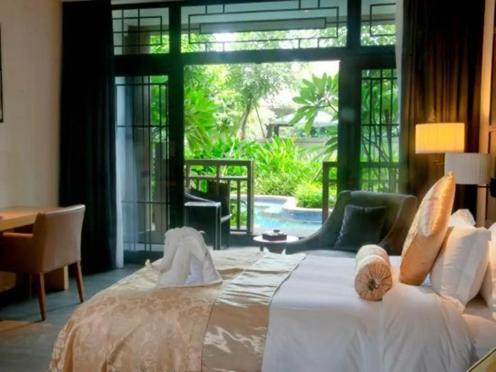 Bed in Eadry Royal Garden Hotel Haikou