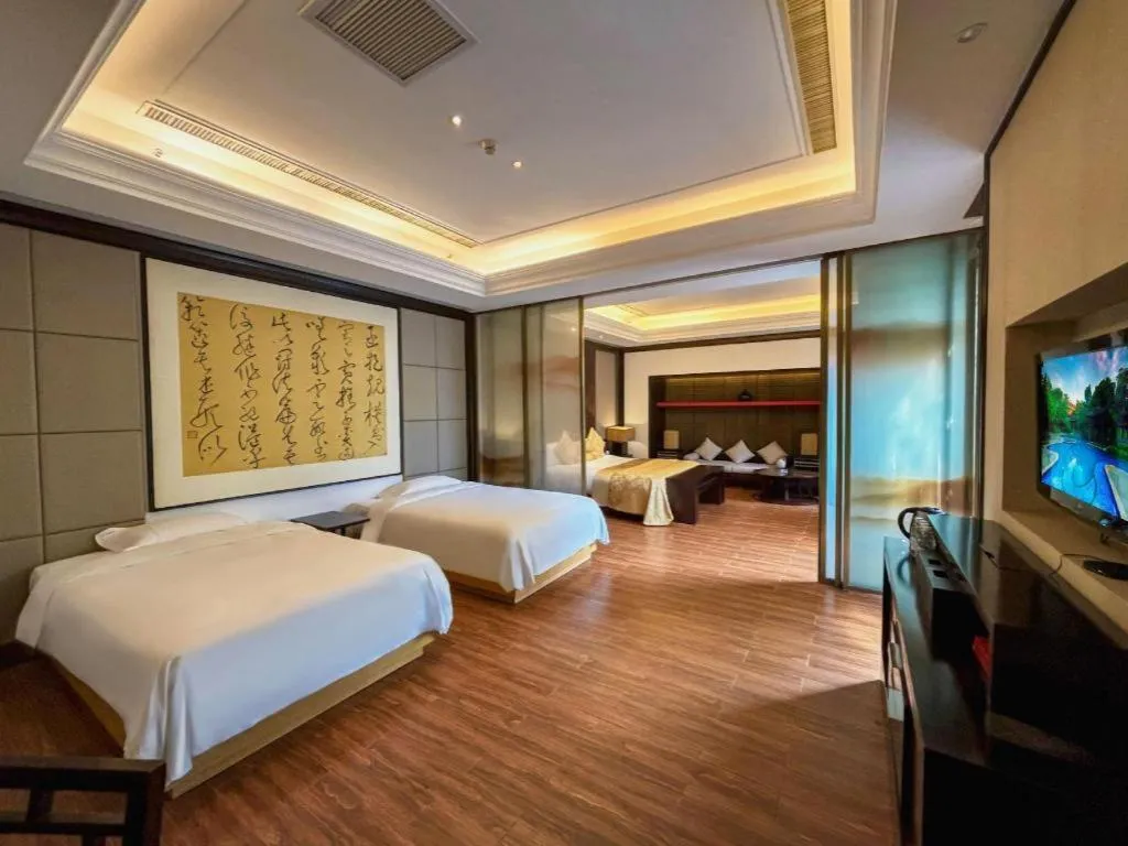 Bed in Eadry Royal Garden Hotel Haikou