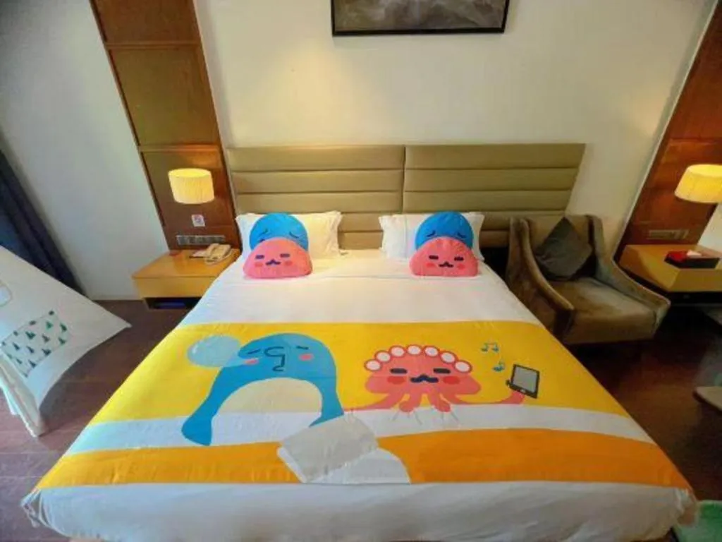 Bed in Eadry Royal Garden Hotel Haikou