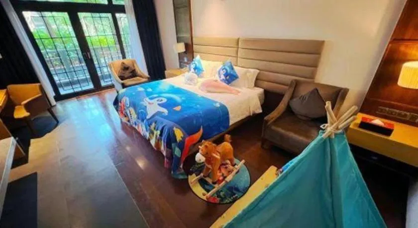 Bed in Eadry Royal Garden Hotel Haikou