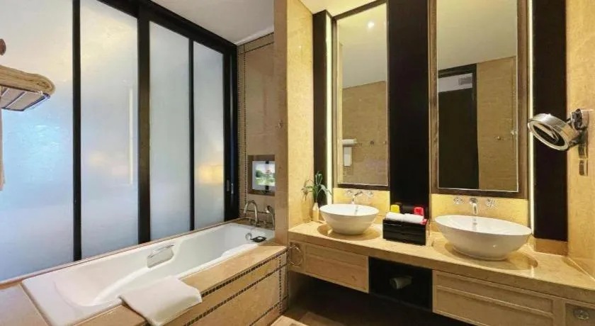 Bed in Eadry Royal Garden Hotel Haikou