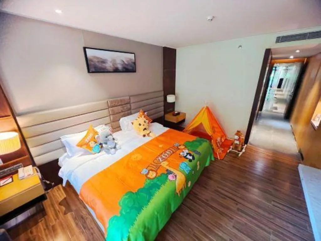 Bed in Eadry Royal Garden Hotel Haikou