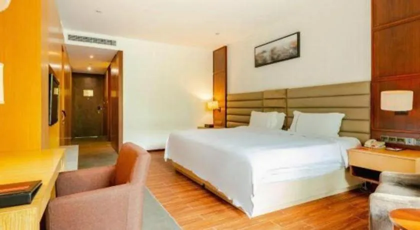 Bed in Eadry Royal Garden Hotel Haikou