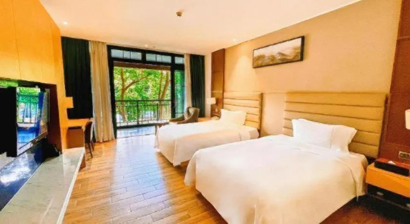 Bed in Eadry Royal Garden Hotel Haikou