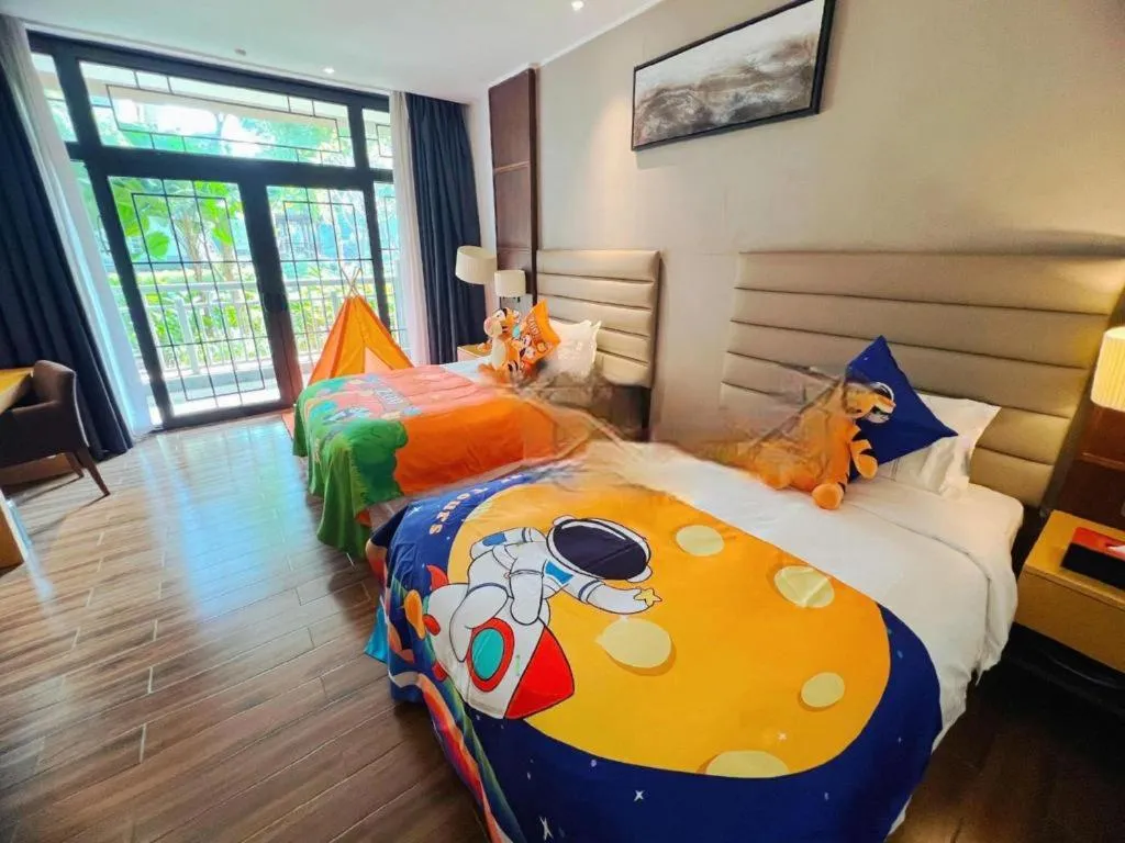 Bed in Eadry Royal Garden Hotel Haikou