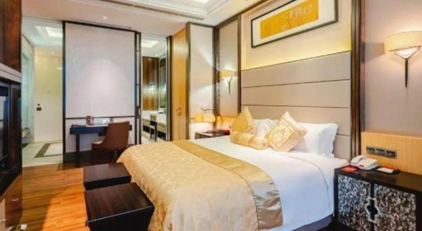 Bed in Eadry Royal Garden Hotel Haikou