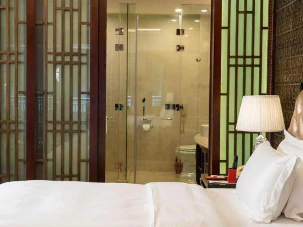 Bed in Eden Club House