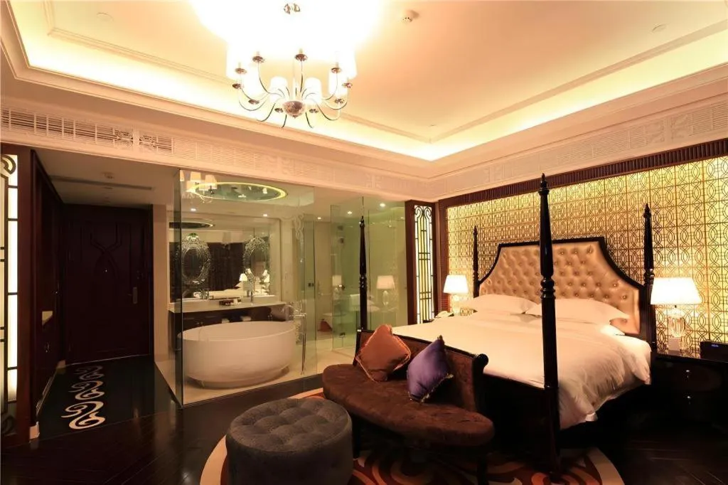 Bed in Eden Club House