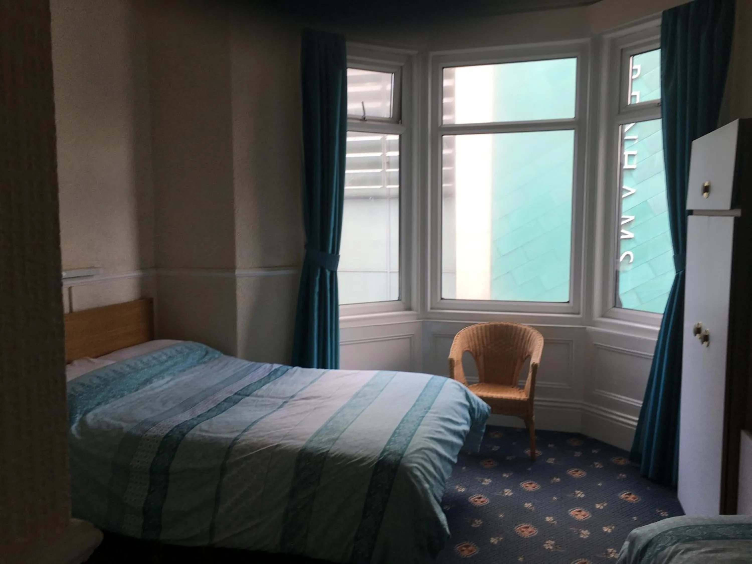 Bed in Walford Hotel