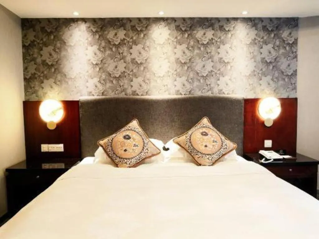 Bed in Friendship Hotel