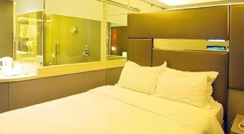 Bed in Friendship Hotel