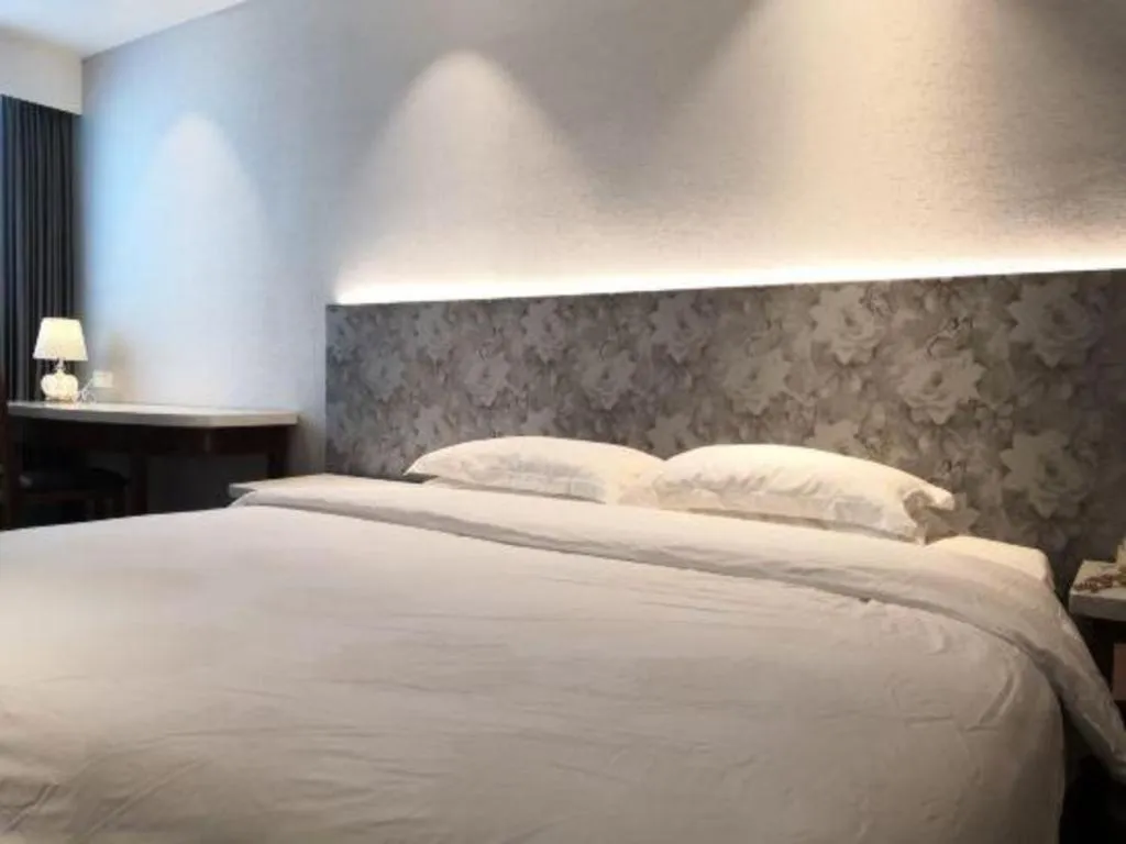 Bed in Friendship Hotel