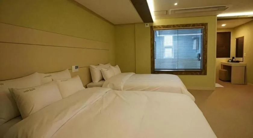 Bed in Hotel W Shinjeju