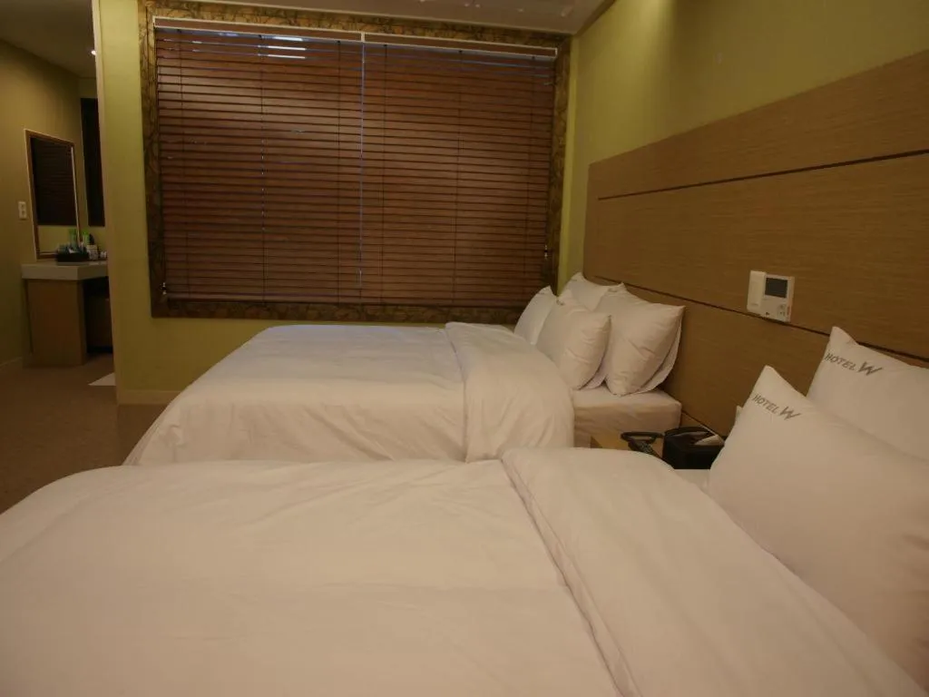 Bed in Hotel W Shinjeju
