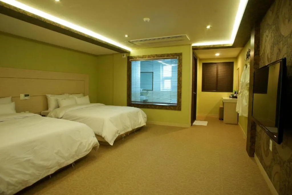 Bed in Hotel W Shinjeju