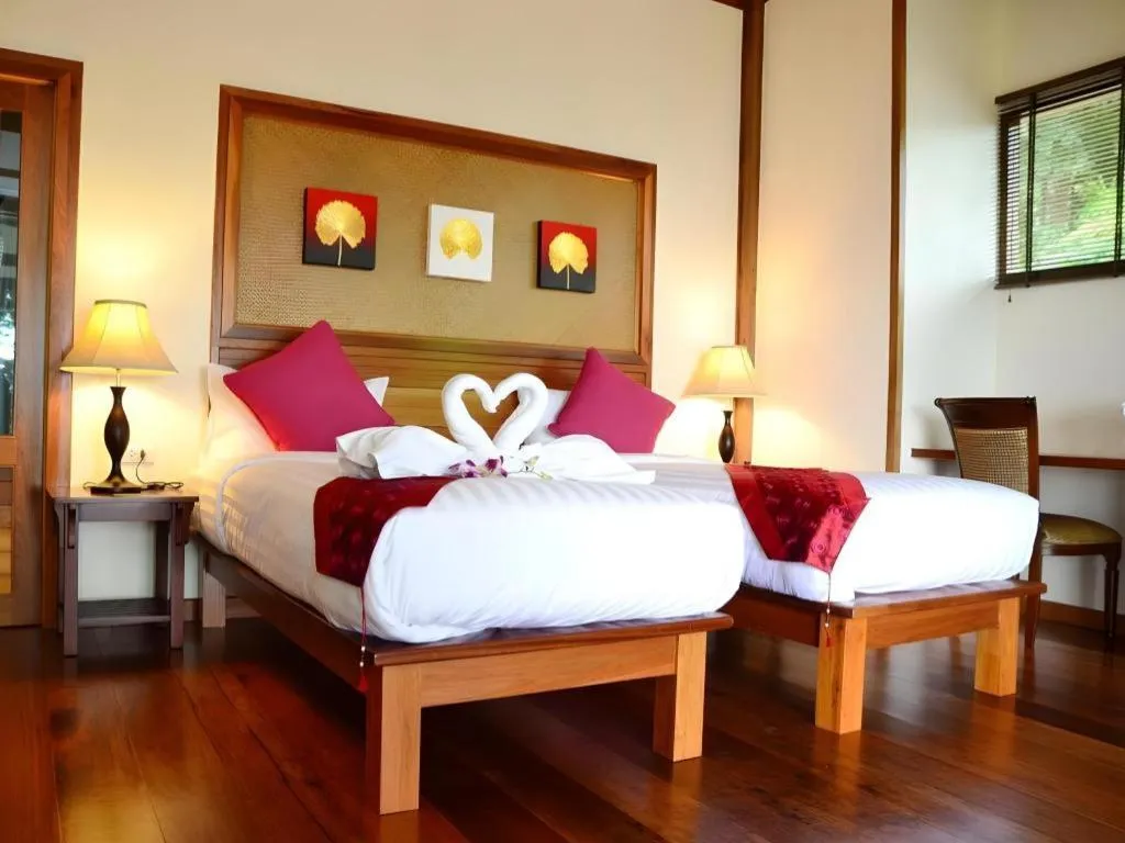 Bed in Khaothong Terrace Resort