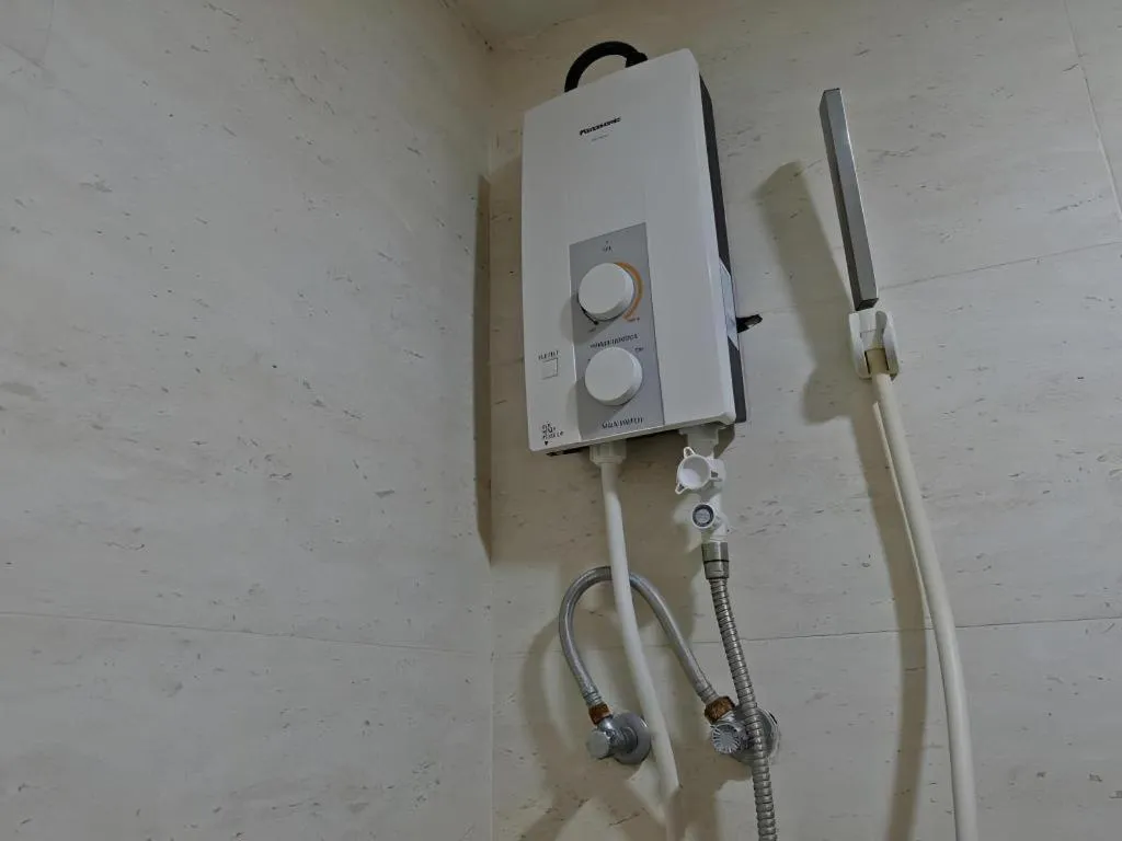 Capitol Central Hotel and Suites