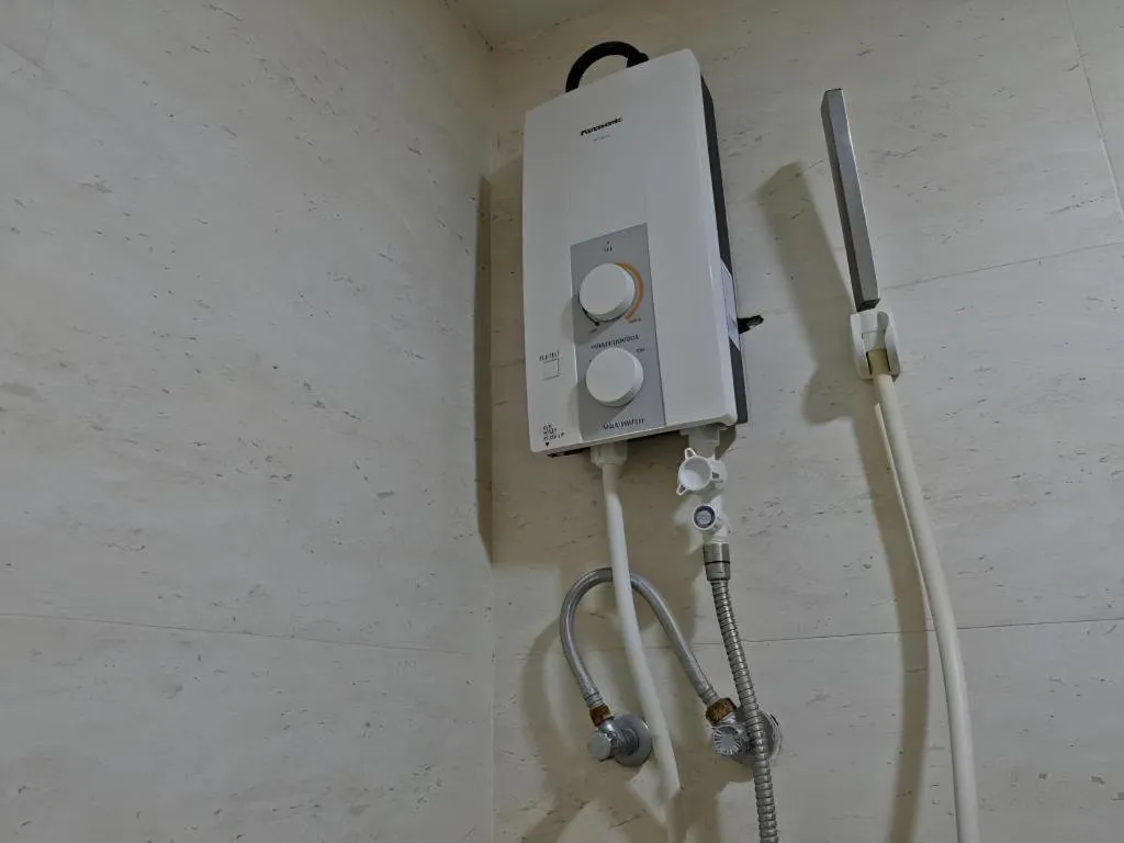 Capitol Central Hotel and Suites