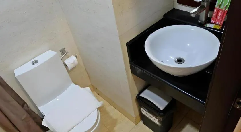 Capitol Central Hotel and Suites