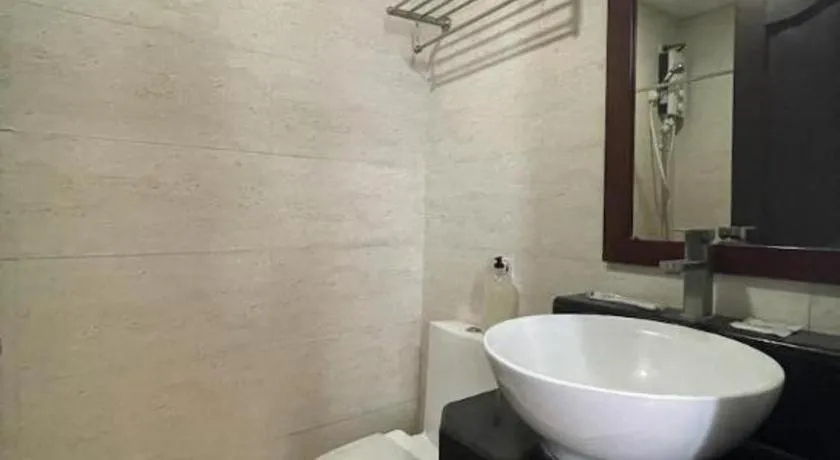 Capitol Central Hotel and Suites