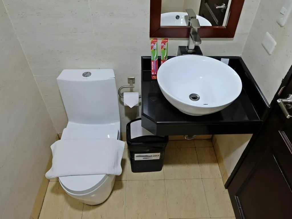 Capitol Central Hotel and Suites