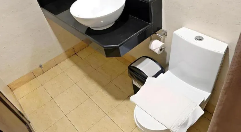 Capitol Central Hotel and Suites