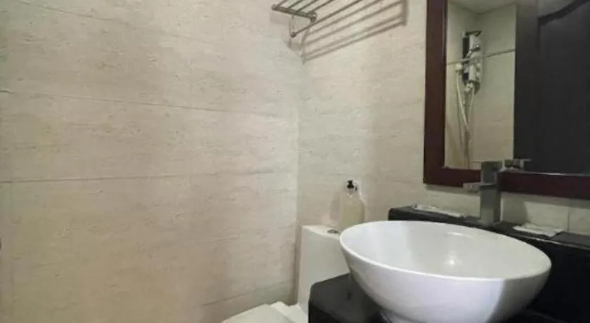 Capitol Central Hotel and Suites