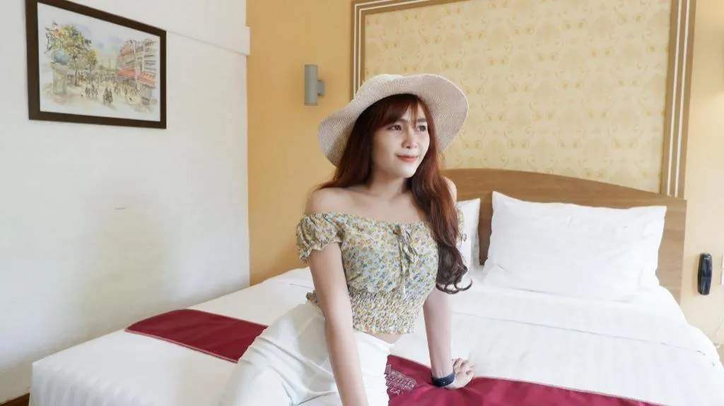 Bed in Thada Chateau Hotel