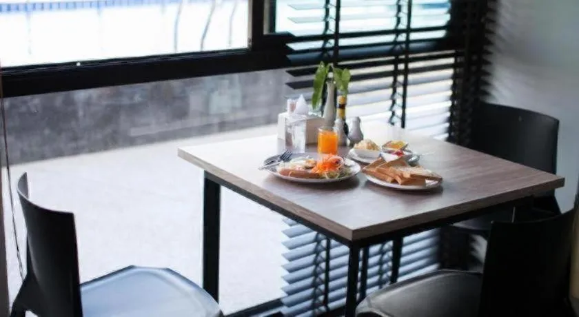 B2 South Pattaya Premier Hotel