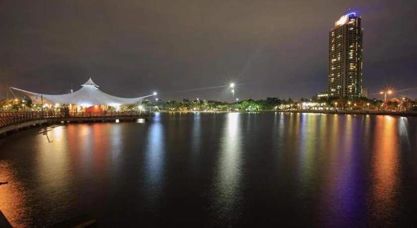 Redstar Hotel Jakarta