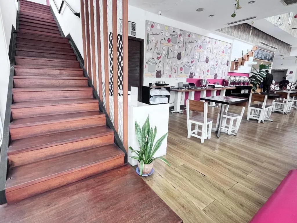 Redstar Hotel Jakarta