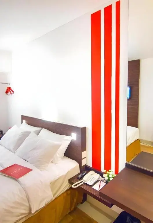 Bed in Redstar Hotel Jakarta Bed in Redstar Hotel Jakarta