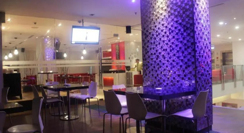 Redstar Hotel Jakarta