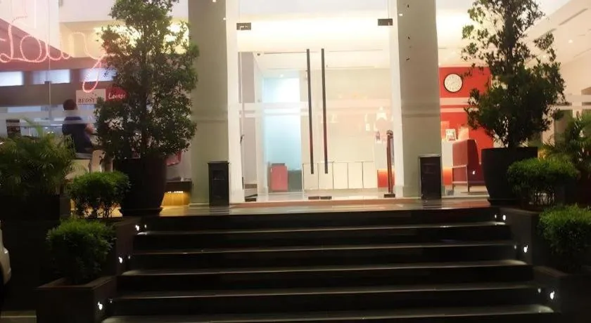 Redstar Hotel Jakarta