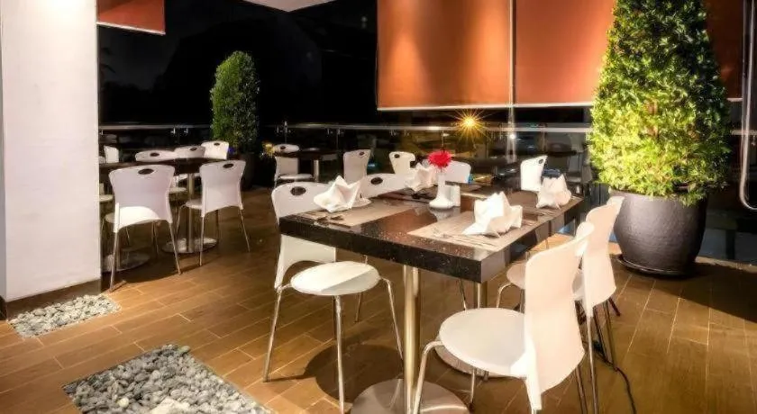 Redstar Hotel Jakarta