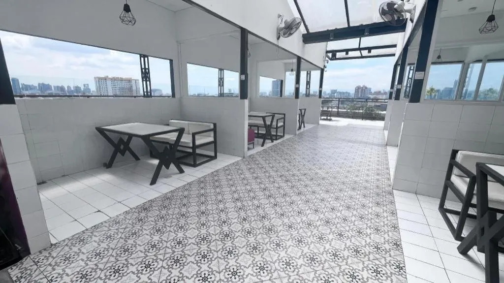 Redstar Hotel Jakarta