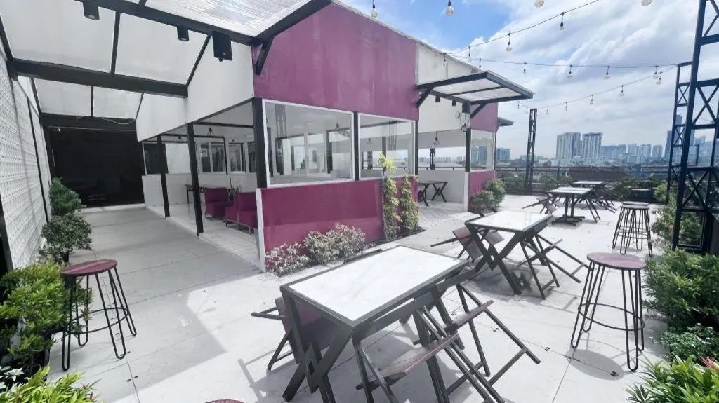 Redstar Hotel Jakarta