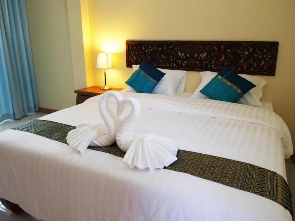 Bed in Baan Maesot Boutique Resort