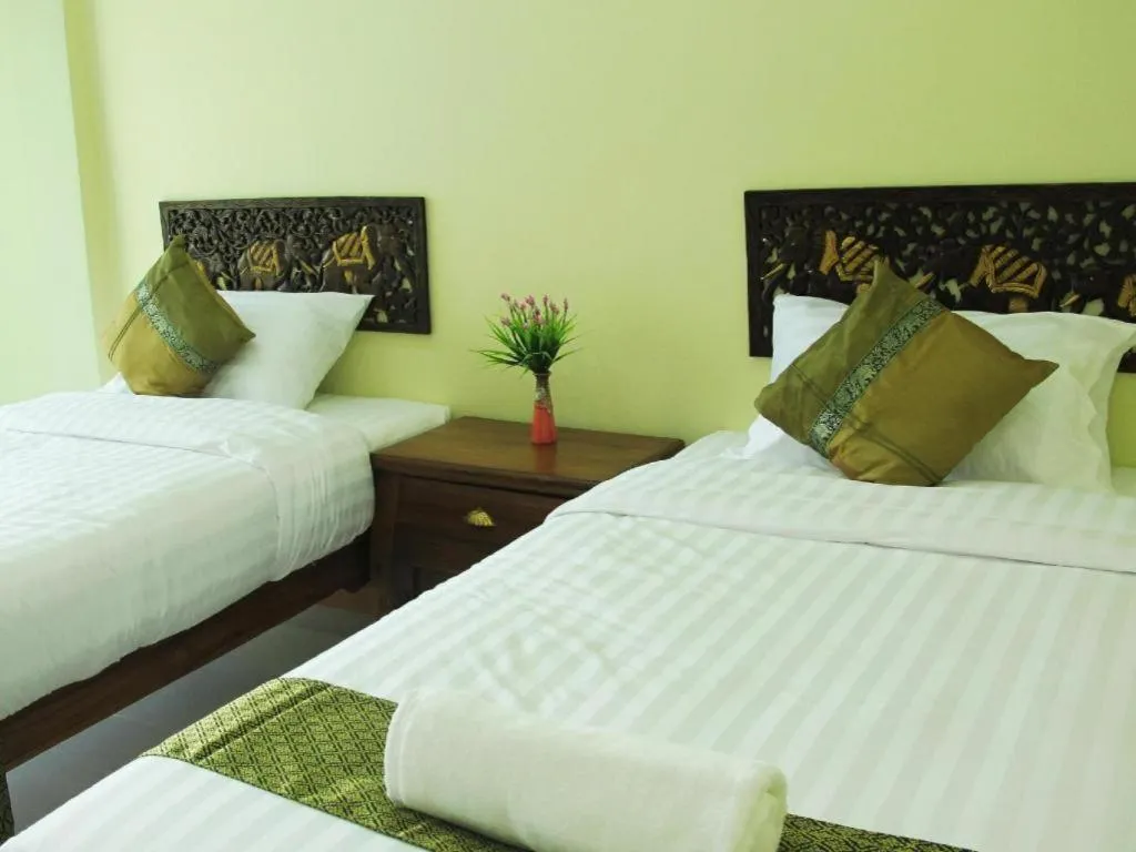 Bed in Baan Maesot Boutique Resort