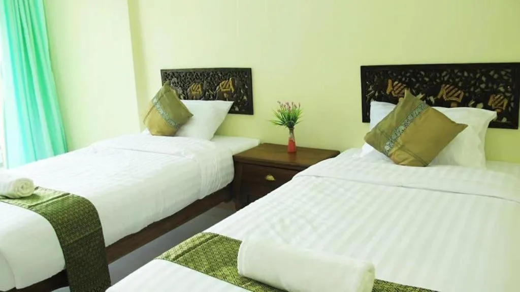 Bed in Baan Maesot Boutique Resort