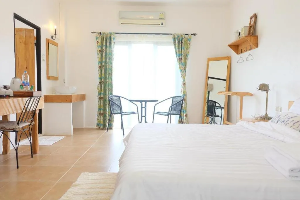 Bed in Villa Tuscany Country Resort