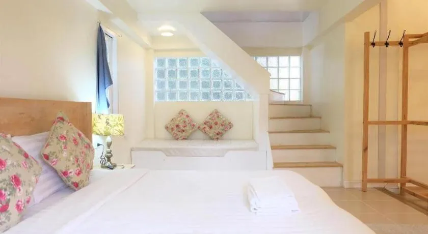 Bed in Villa Tuscany Country Resort