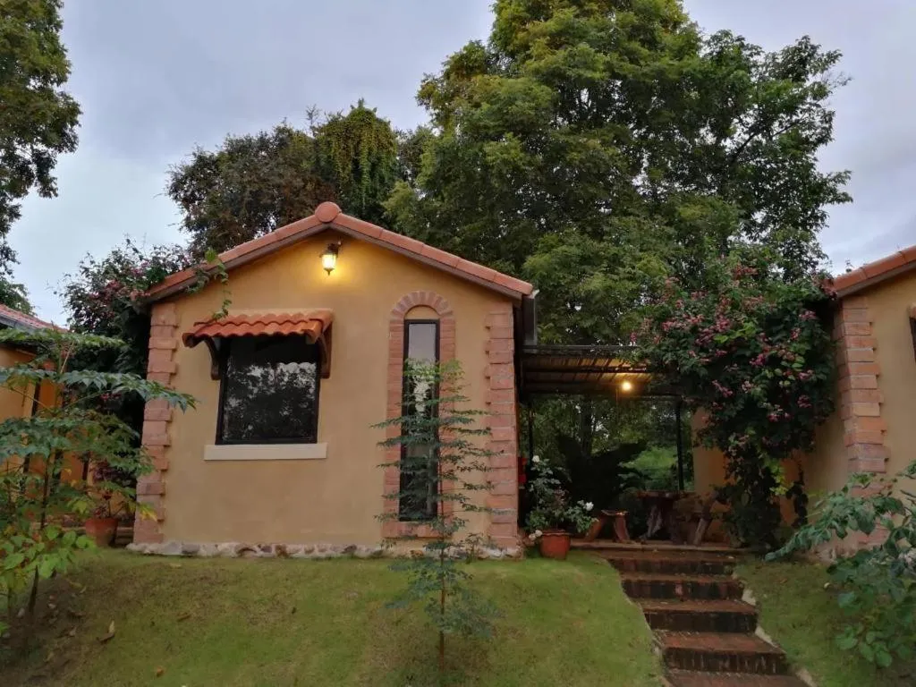 Villa Tuscany Country Resort