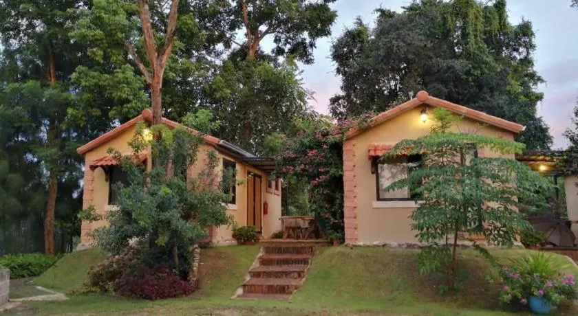 Villa Tuscany Country Resort