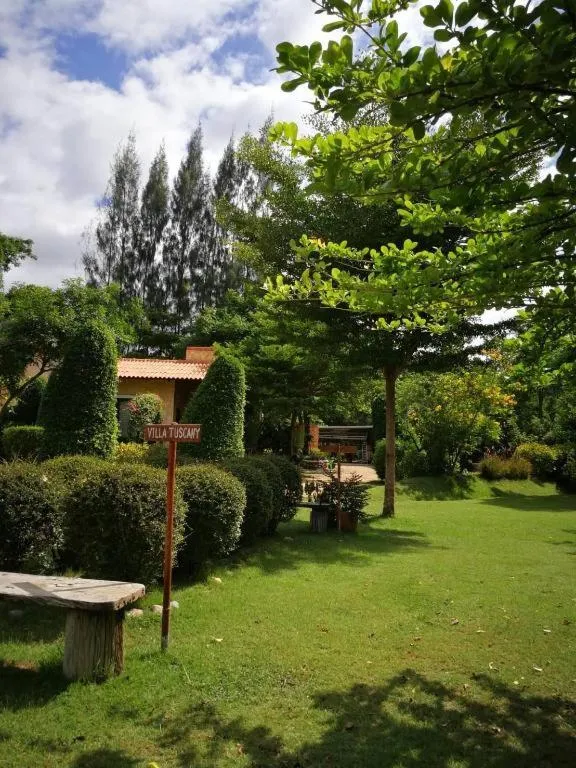 Villa Tuscany Country Resort