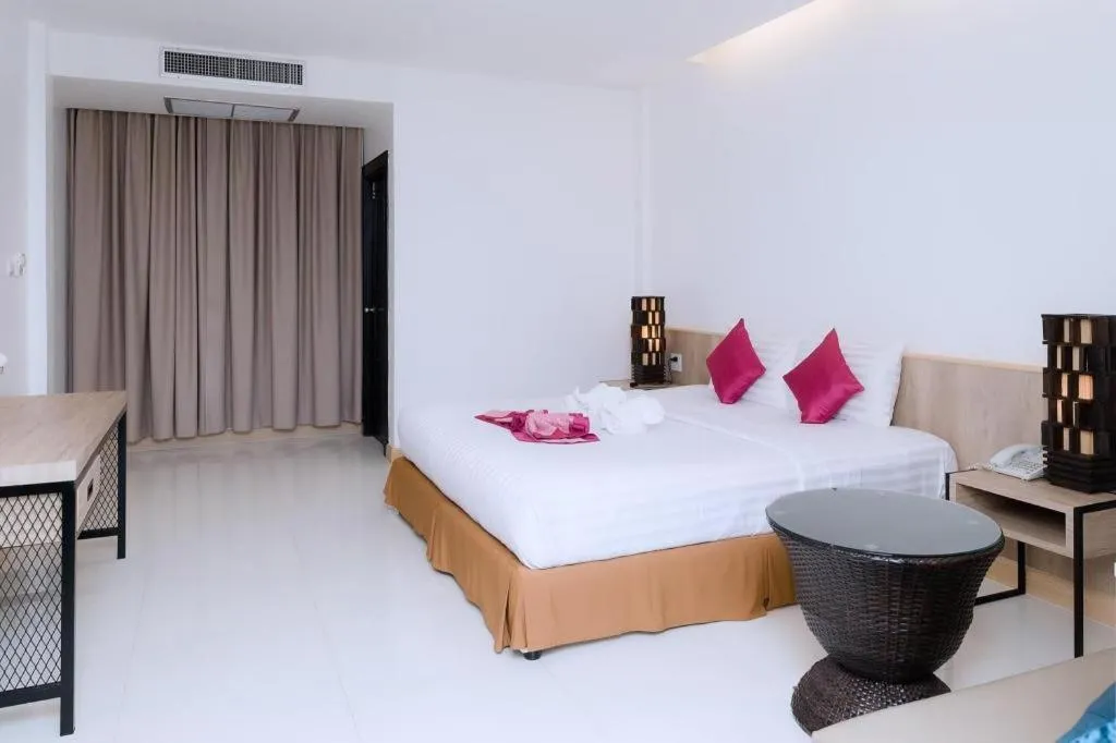 Bed in City Park Hotel