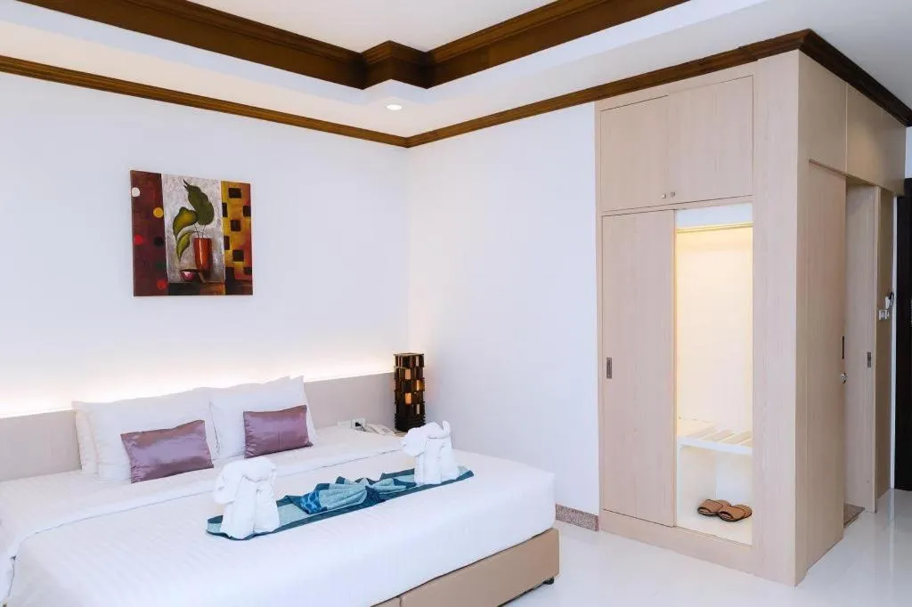 Bed in City Park Hotel