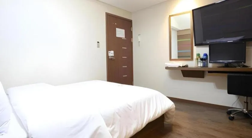 Bed in City Park Hotel