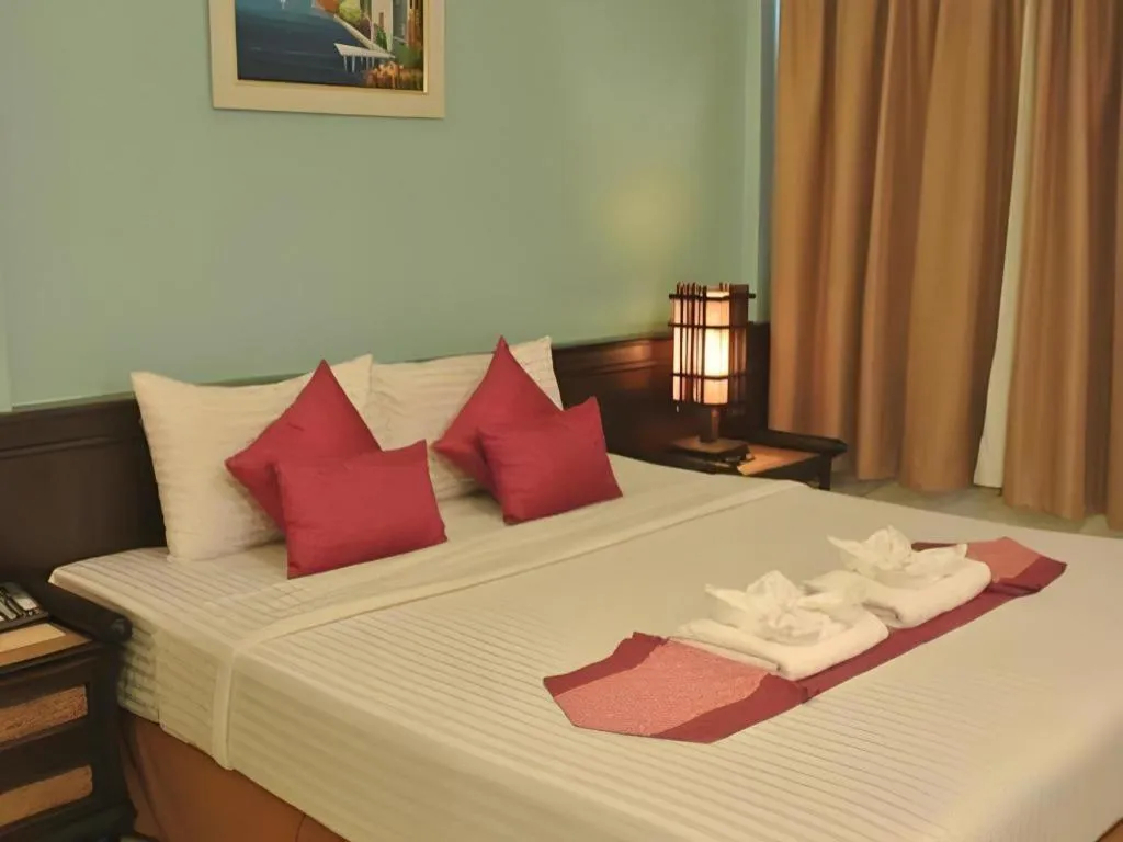 Bed in City Park Hotel