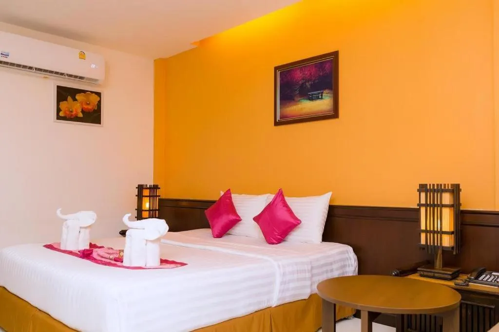 Bed in City Park Hotel